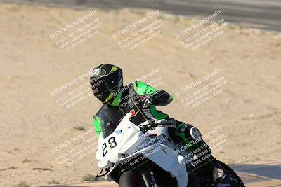 media/Dec-07-2025-CVMA (Sun) [[3e7d2de5dc]]/Race 7-Formula Lightweight Twins Shootout/